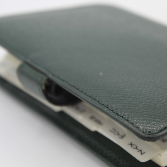 Authentic Louis Vuitton Green Taiga Leather PM - Picture 6 of 8